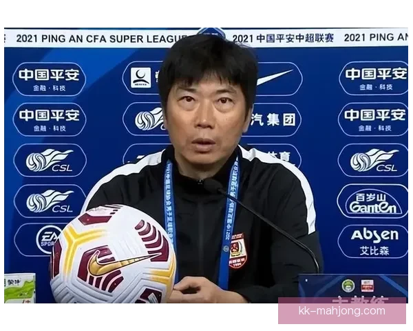 巴西国家队主帅多里瓦尔面临下课危机 球迷和媒体纷纷质疑其执教能力 巴西国家队主帅多里瓦尔面临下课危机 球迷和媒体纷纷质疑其执教能力